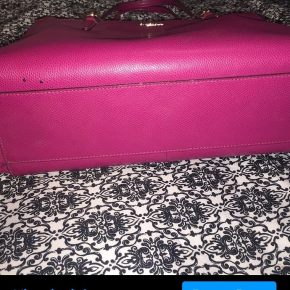 MAKE AN OFFER♥️XL Coach Tote - Picture 4 of 9